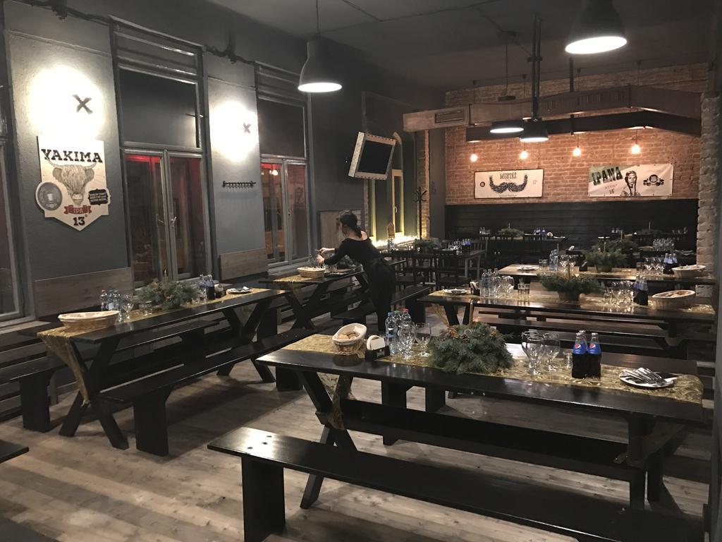 Penzion Dobre Casy コシツェ エクステリア 写真